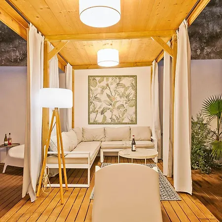Penthouse With Rooftop In The Barceloneta -